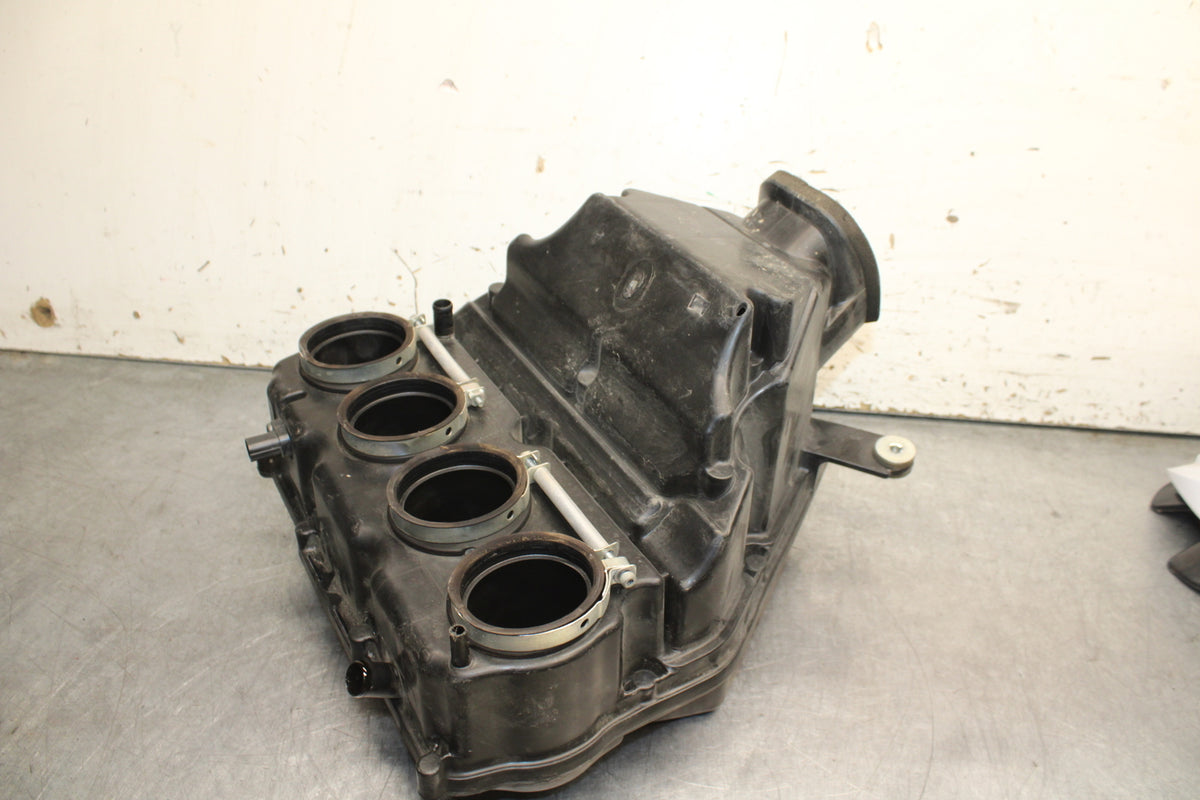 12-13 KAWASAKI Z1000 AIRBOX AIR INTAKE FILTER BOX BB743