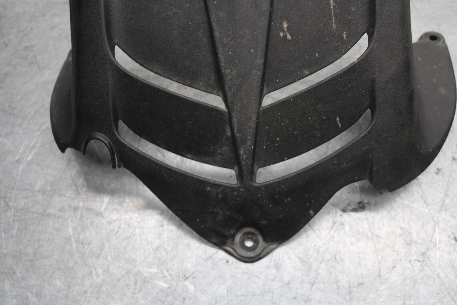 2009 Kawasaki Ninja ZX6R ZX600R REAR  WHEEL TIRE HUGGER FENDER  BB548