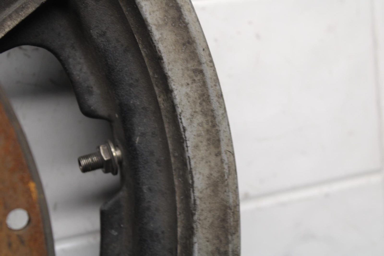 1979 Yamaha XS1100 REAR WHEEL AND ROTOR BACK BRAKE DISC BB572