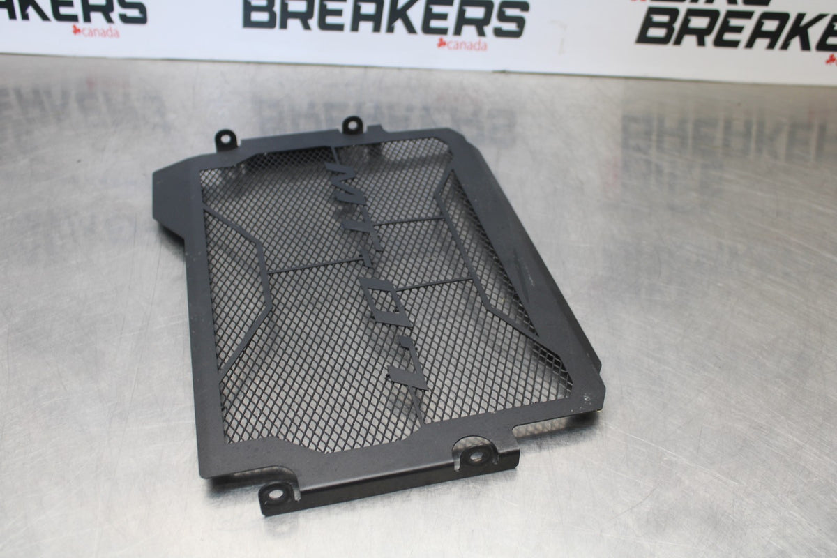 23-24 YAMAHA MT-07 ENGINE RADIATOR COVER GUARD BB194