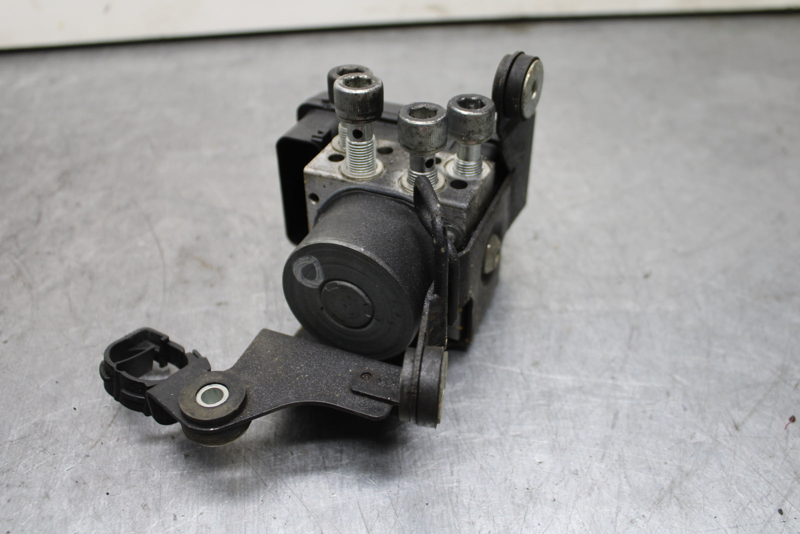 13-18 KAWASAKI NINJA ZX6R ABS PUMP UNIT MODULE BB118