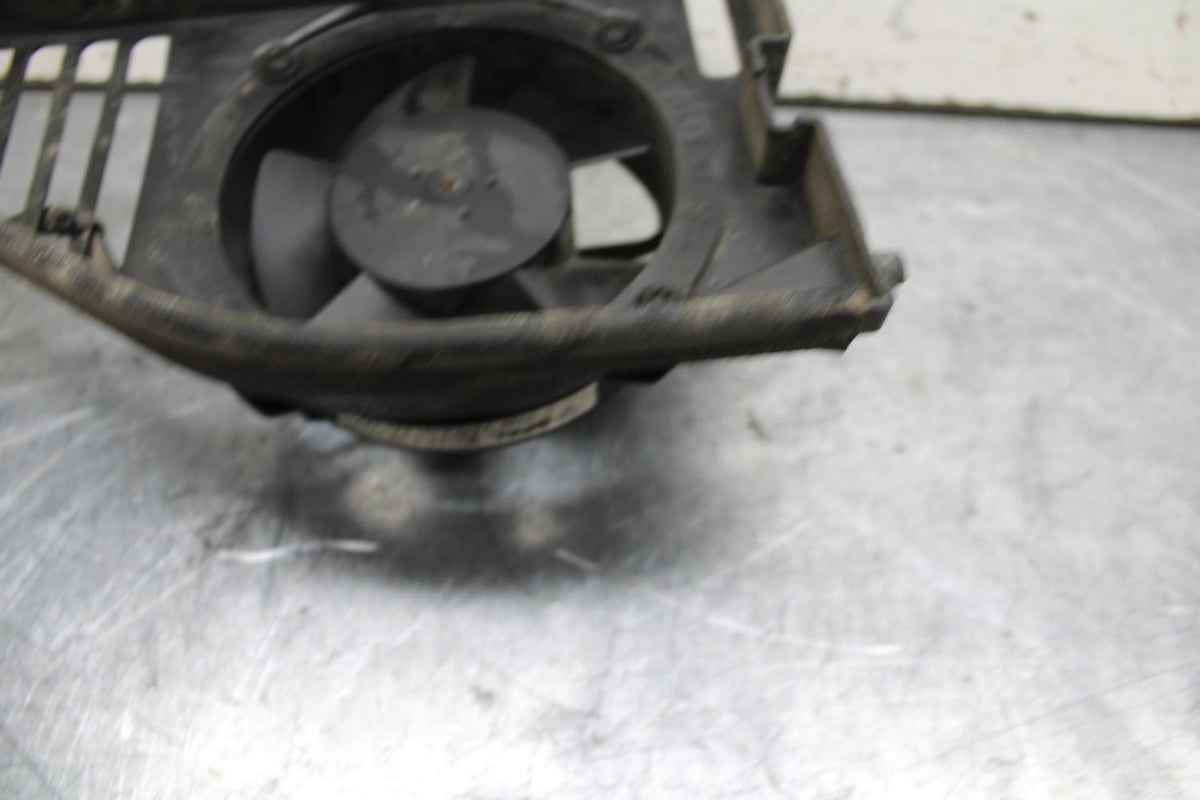 16-18 KTM 690 DUKE ENGINE RADIATOR COOLING FAN BB631