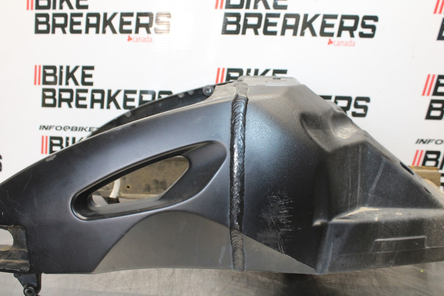 06-07 SUZUKI GSXR 600 REAR SWINGARM BACK SUSPENSION SWING ARM BB170