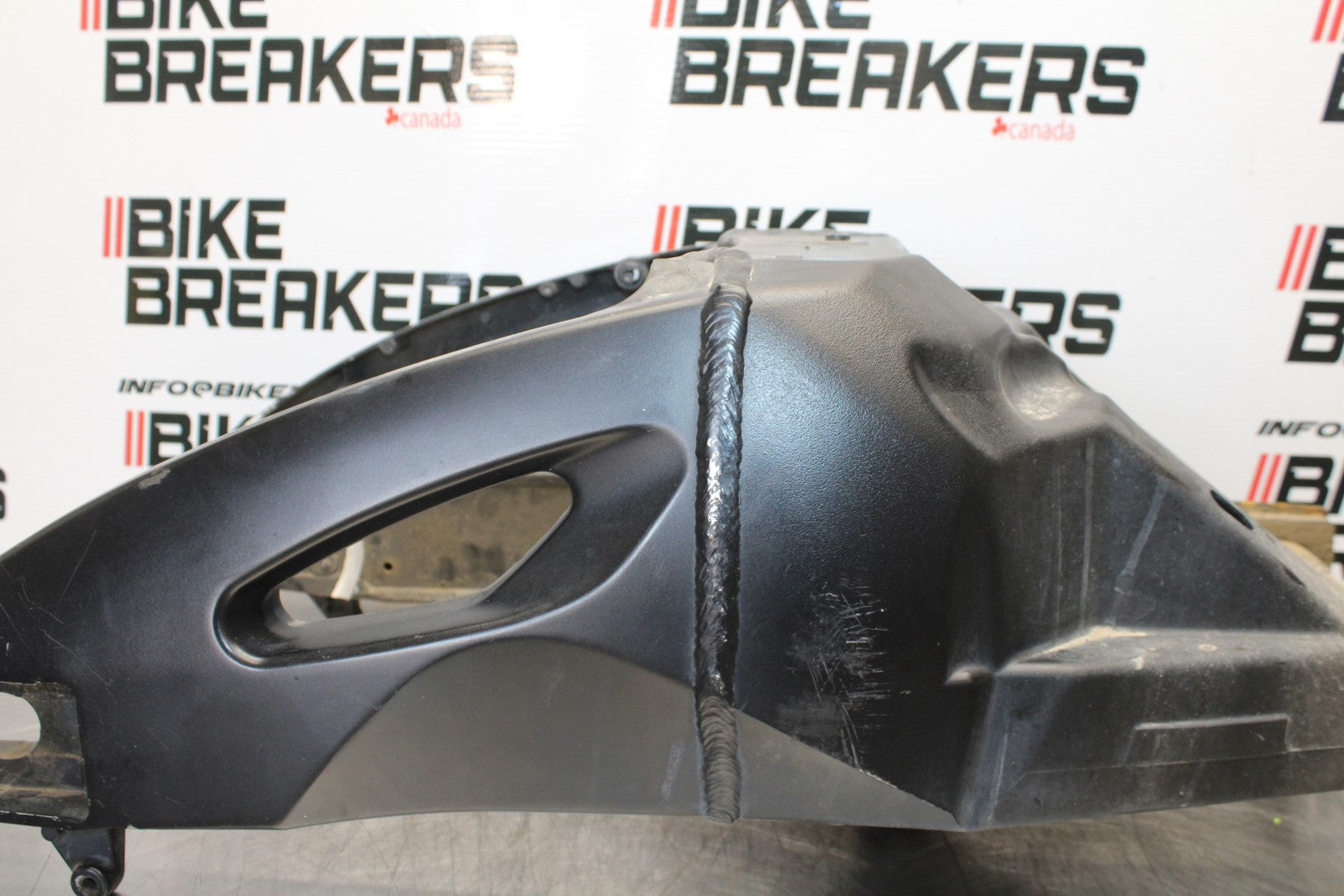 06-07 SUZUKI GSXR 600 REAR SWINGARM BACK SUSPENSION SWING ARM BB170