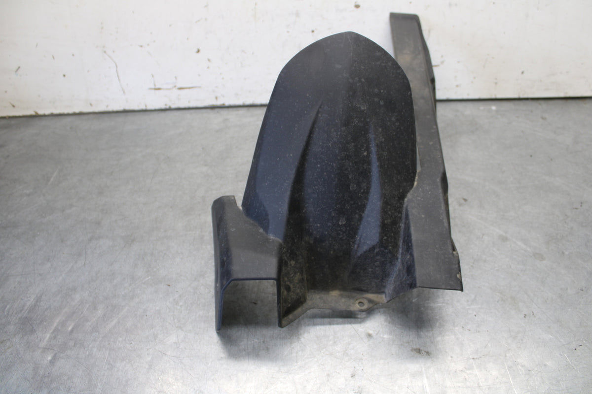 18-23 KAWASAKI NINJA 400 REAR BACK DRIVE CHAIN GUARD COVER SHIELD BB679