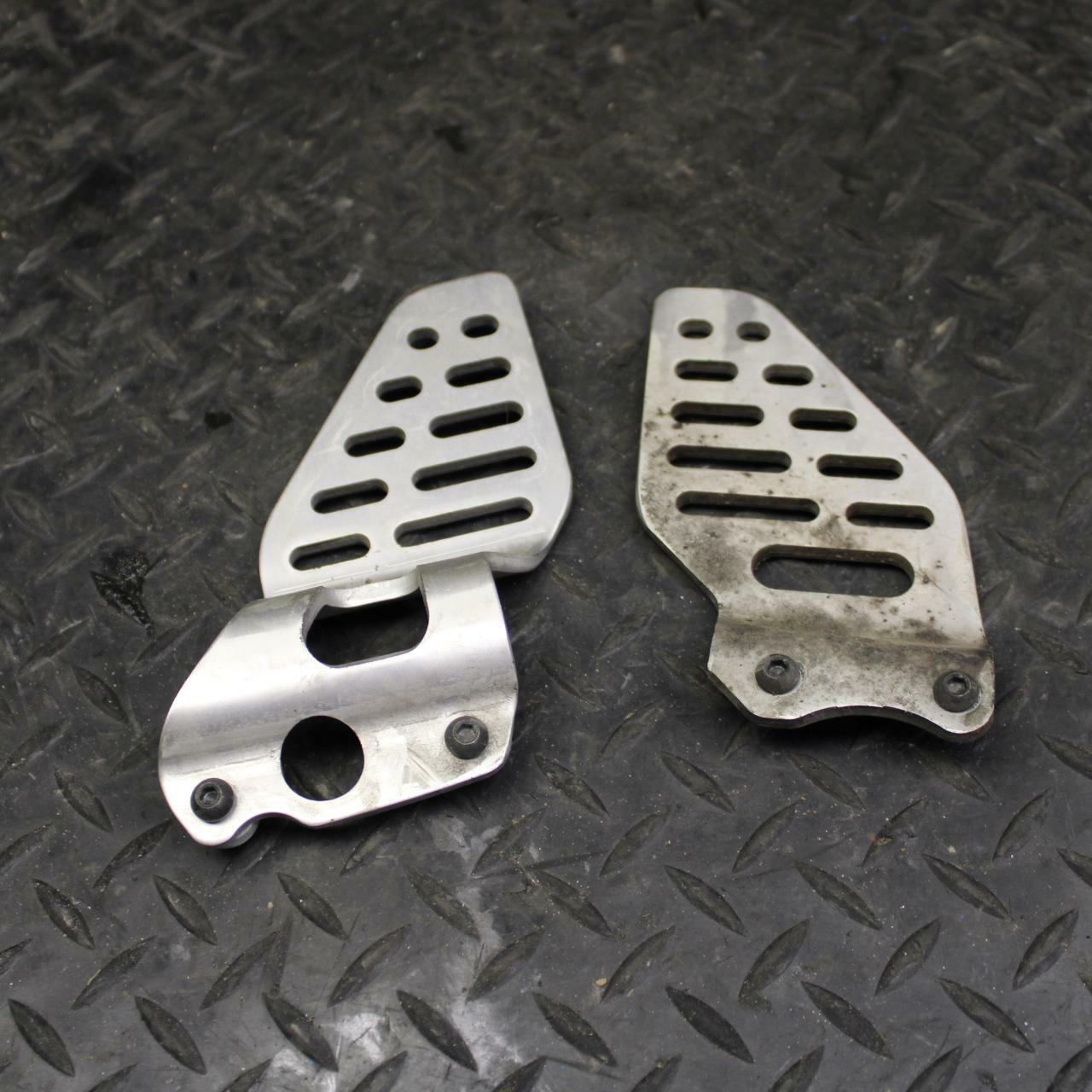08-09 YAMAHA YZF R6S LEF RIGHTT REARSET REAR SET HEEL GUARD COVER  BB178