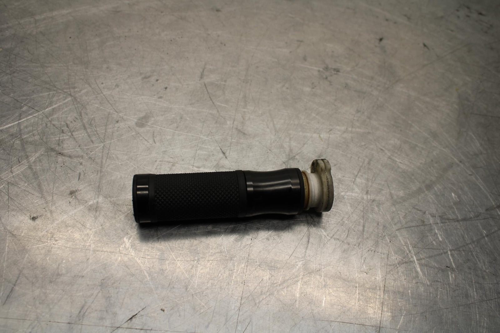 05-06 HONDA CBR600RR THROTTLE CABLE LINE HOUSING GUIDE BB444