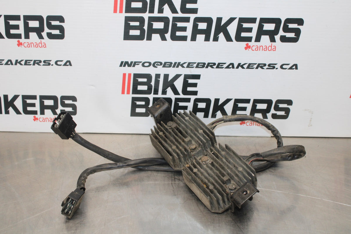03-08 KAWASAKI VULCAN 1600 RECTIFIER VOLTAGE REGULATOR SET PAIR BB196