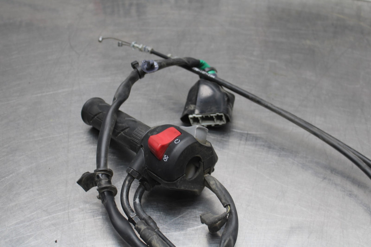 18 HONDA CB500F RIGHT CLIP ON HANDLE KILL OFF START SWITCH SWITCHES BB860