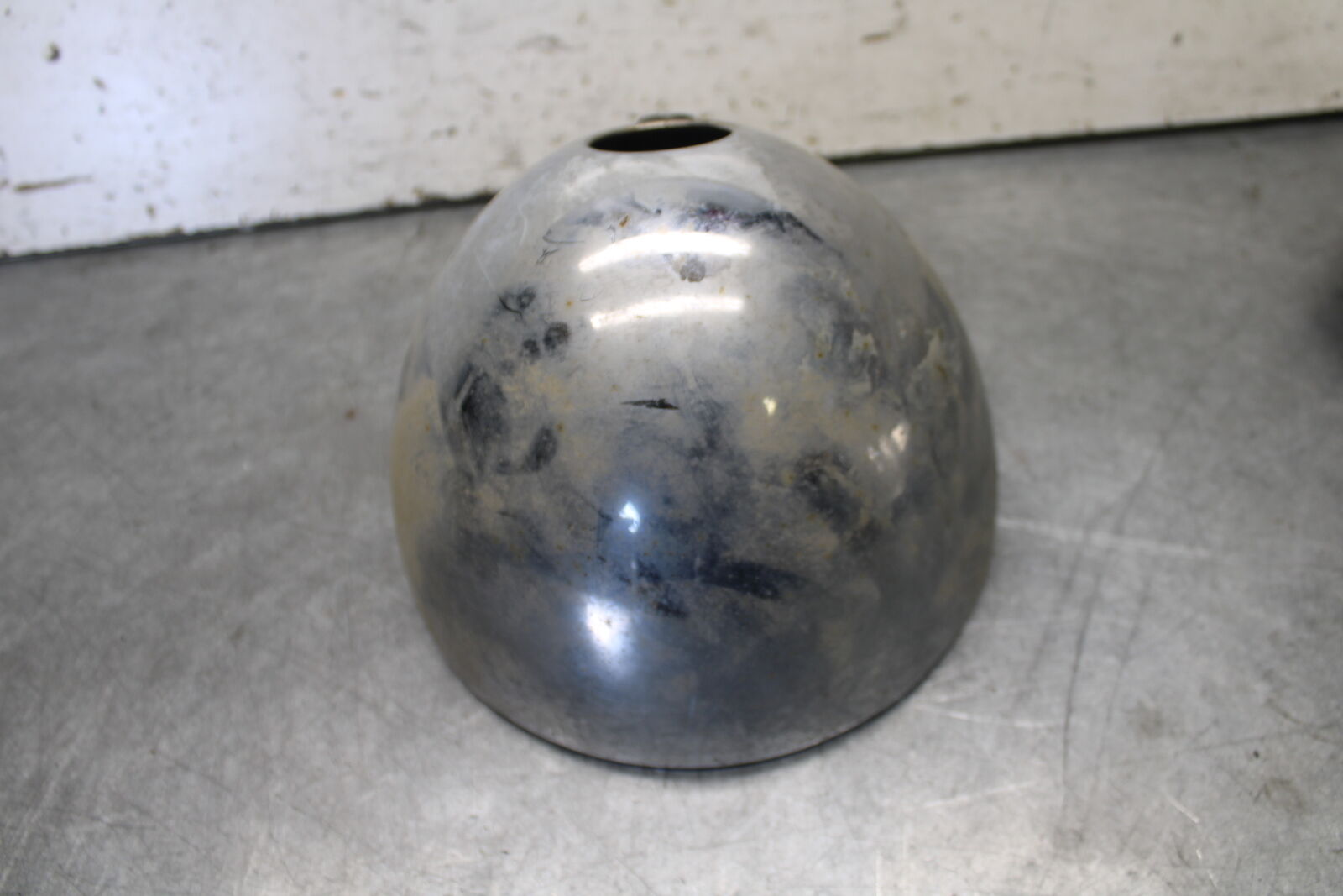 05-09 SUZUKI BOULEVARD C90 HEADLIGHT CASE HOUSING BUCKET BB692