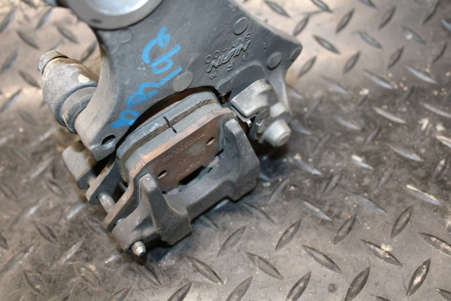 09-14 YAMAHA YZF R1 REAR BACK BRAKE CALIPER W MOUNT BRACKET BB192