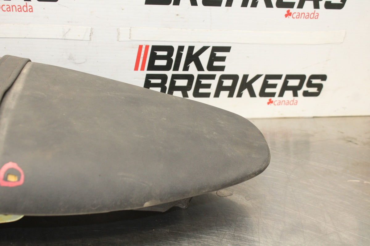 98-05 HONDA SUPER HAWK 1000 VTR1000F FRONT REAR SEAT SADDLE BB924