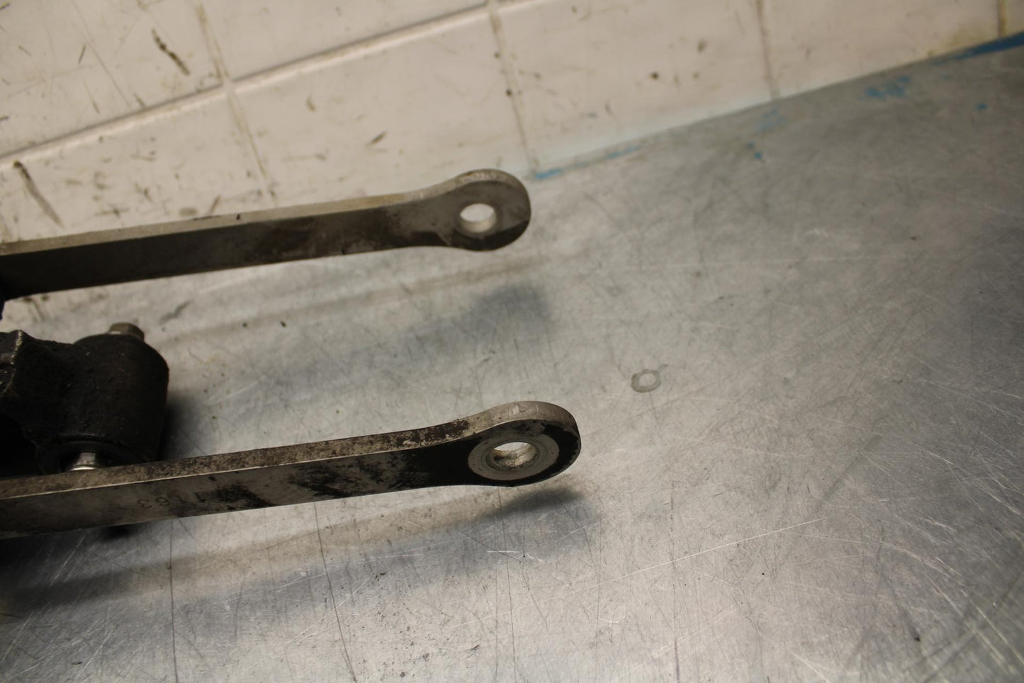 2003 Kawasaki Ninja ZX6RR ZX600K REAR DOGBONE SHOCK LINKAGE LINK BB66