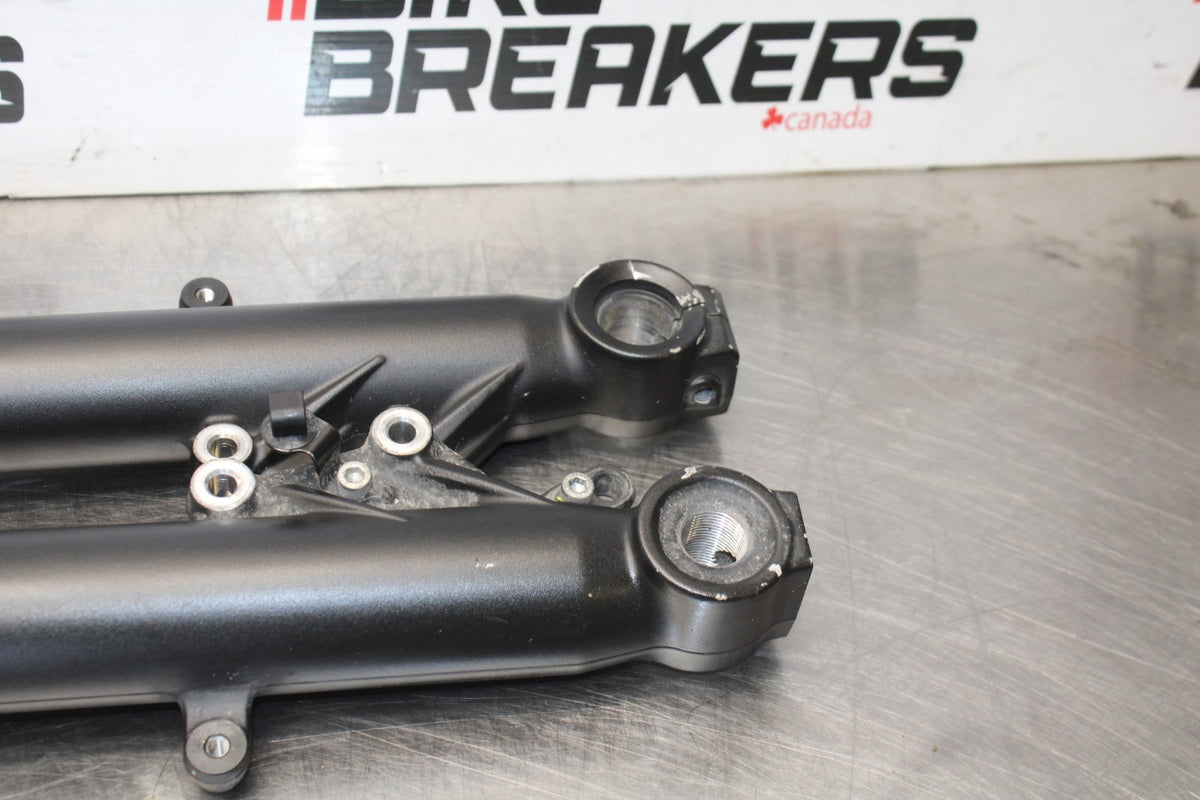 23 KAWASAKI NINJA 650 EX650 FRONT FORKS SHOCK SUSPENSION SET PAIR BB920