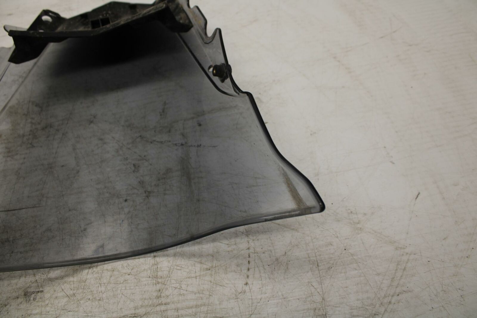 15-17 YAMAHA YZF R3 FRONT WINDSHIELD WINDSCREEN  1WD-F8381-00-00 BB288