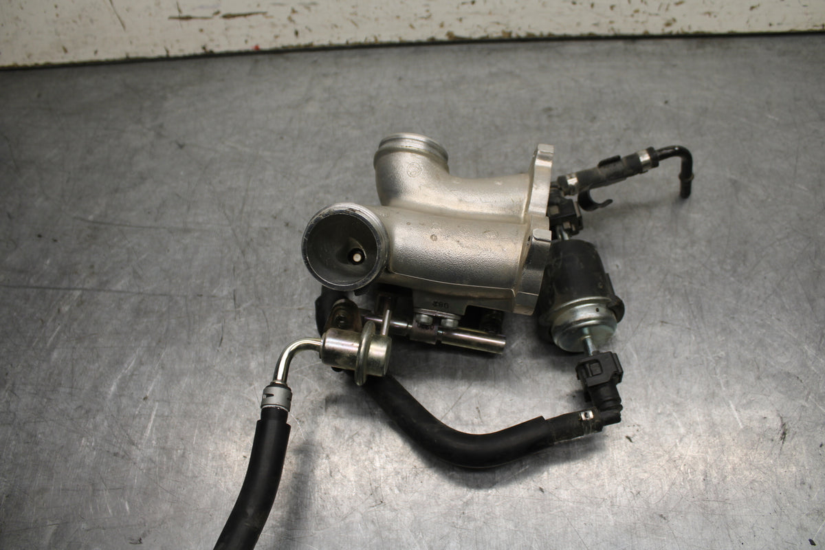 17-24 YAMAHA BOLT XVS950 AIR INTAKE MANIFOLD BB729