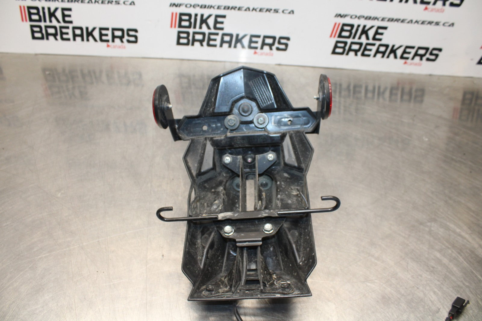 13-17 KAWASAKI NINJA 300 EX300 ABS REAR BACK FENDER MUD GUARD BB187