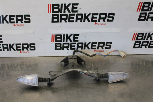 24 APRILIA TUONO V4 1100 FACTORY ABS FENDER ELIMINATOR PLATE BRACKET BB887