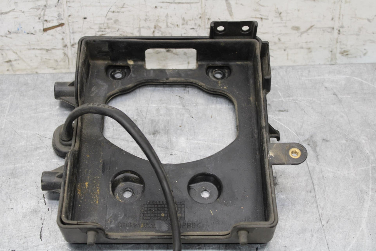 2005 Ducati Monster S2R REAR BACK TAIL UNDERTAIL BATTERY TRAY PLASTIC BB557