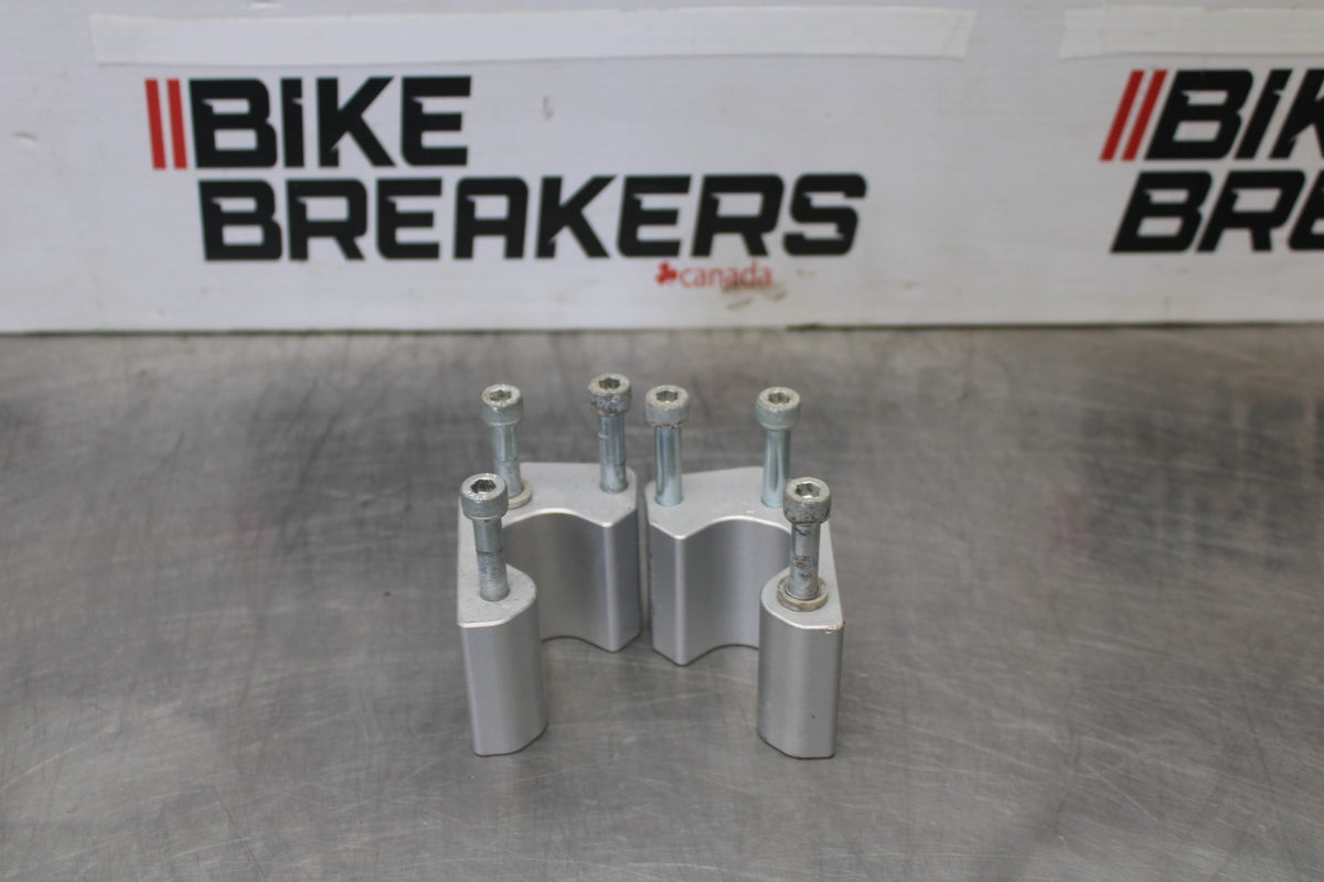 09 KAWASAKI CONCOURS 14 ZG1400B LEFT RIGHT CLIP ON ONS HANDLEBARS PAIR SET BB875