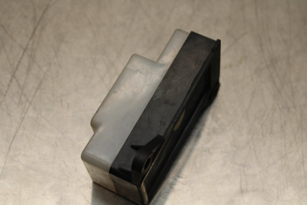 86 SUZUKI GS750ES RELAY ASSEMBLY FUSE BOX BB140