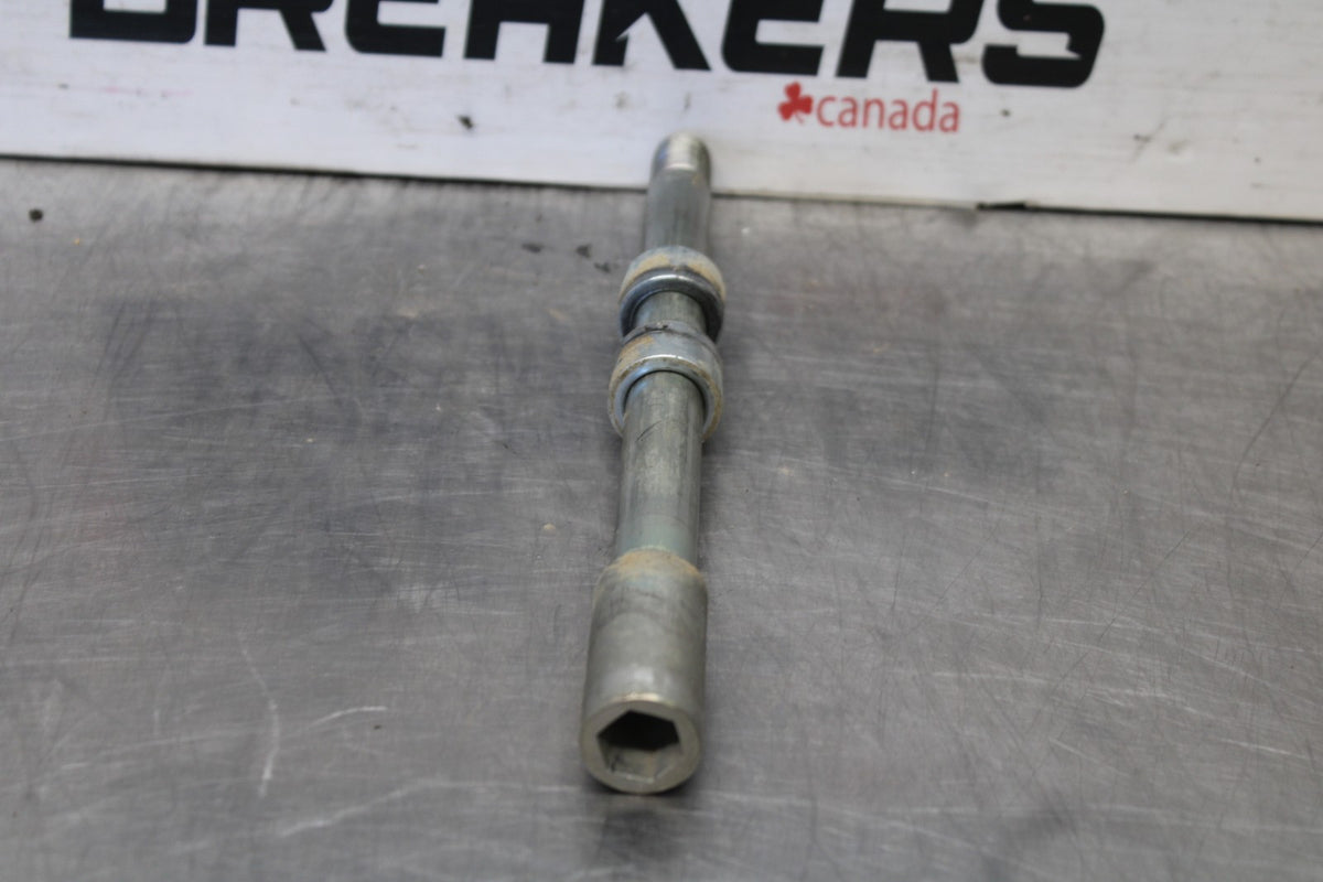 22-25 YAMAHA YZF R7 FRONT WHEEL RIM AXLE PIVOT BOLT BB940