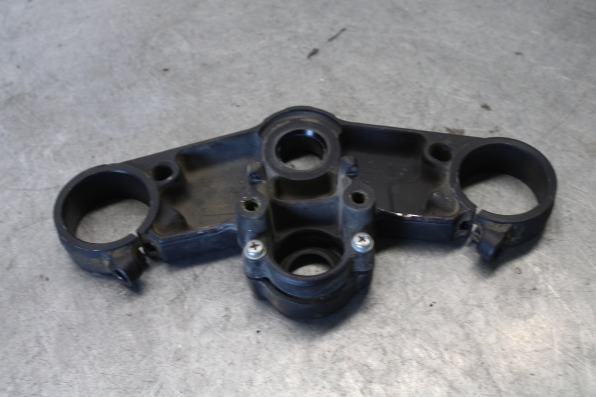 03-04 HONDA CBR600RR FORKS UPPER TRIPLE TREE CLAMP 53300-MEE-000 BB661