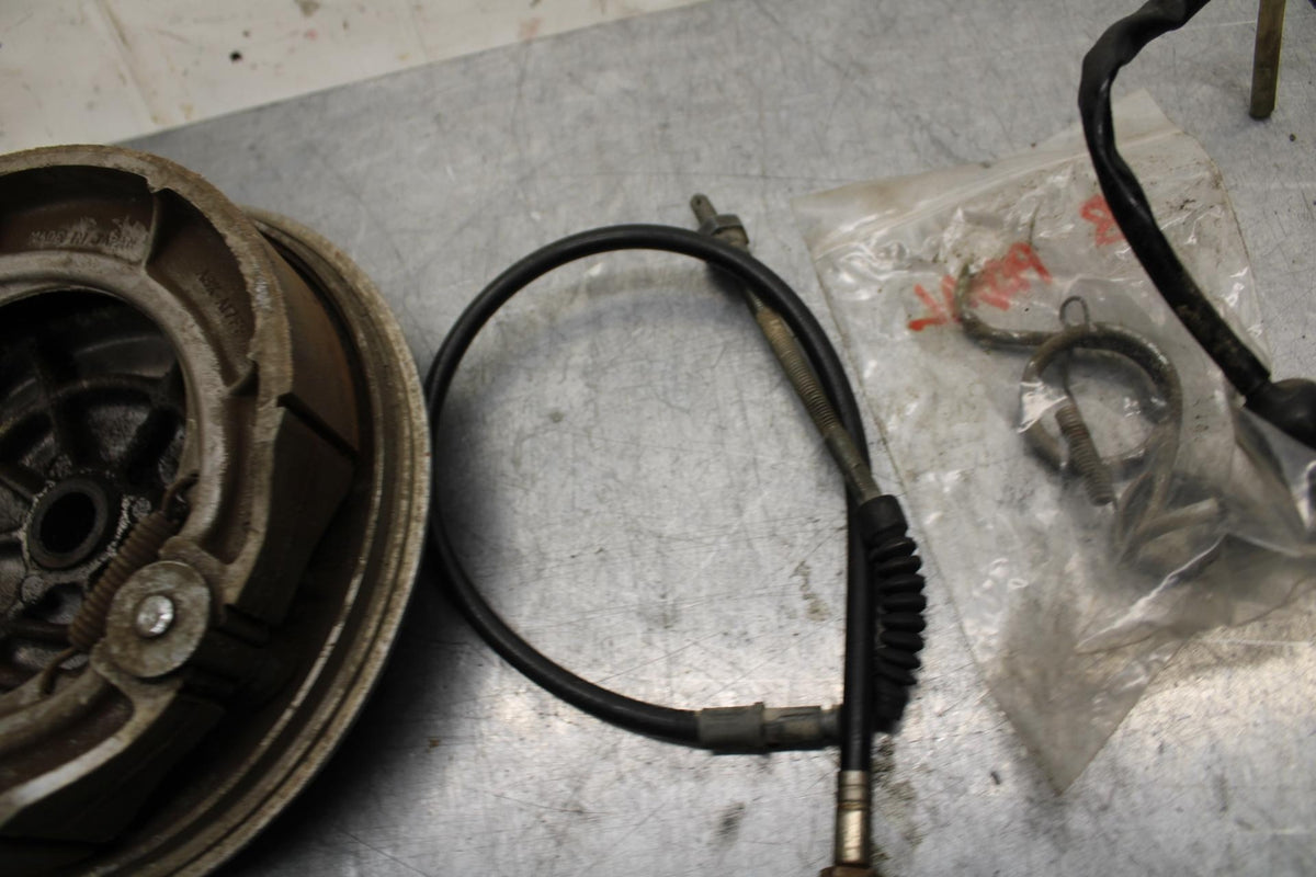 75 SUZUKI GT 550 REAR BRAKE HUB BB72