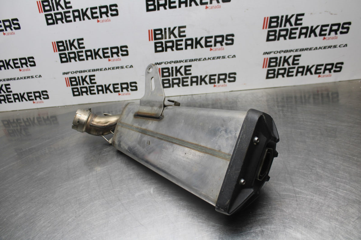 22 KAWASAKI NINJA 1000SX EXHAUST PIPE MUFFLER SLIP ON CAN SILENCER BB780
