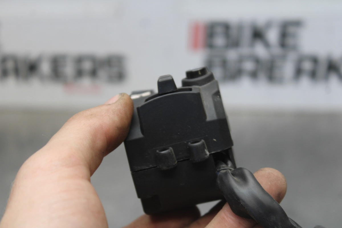 23 YAMAHA YZF R3 LEFT CLIP ON HANDLE HORN SIGNALS SWITCH SWITCHES bb806