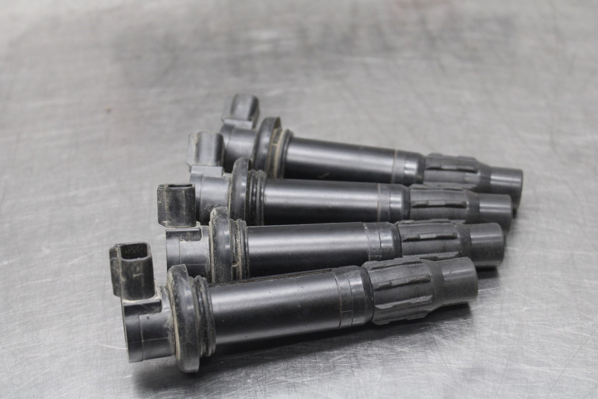07 YAMAHA YZF R1 IGNITION COILS COIL SPARK PLUG CAPS BB675
