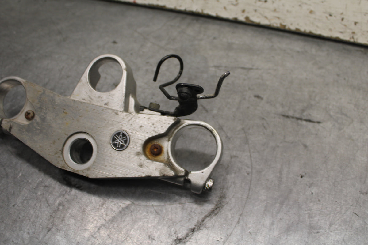 96-07 YAMAHA YZF600R FORKS UPPER TRIPLE TREE CLAMP  BB746