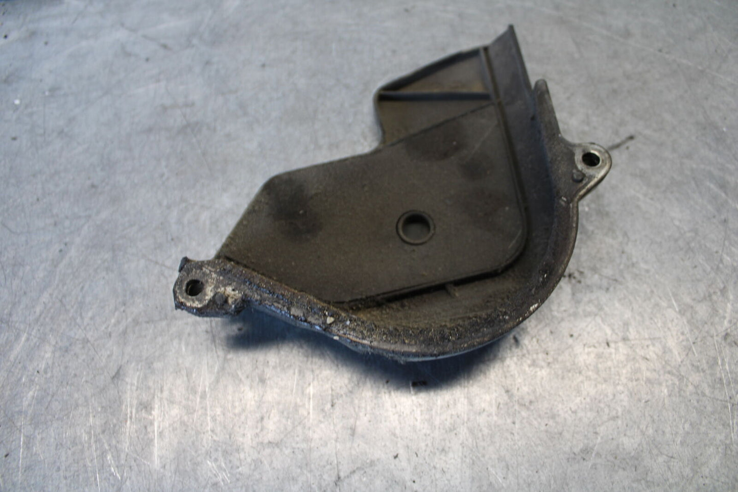 03-04 HONDA CBR600RR ENGINE SPROCKET COVER 11350-MEE-670 BB661