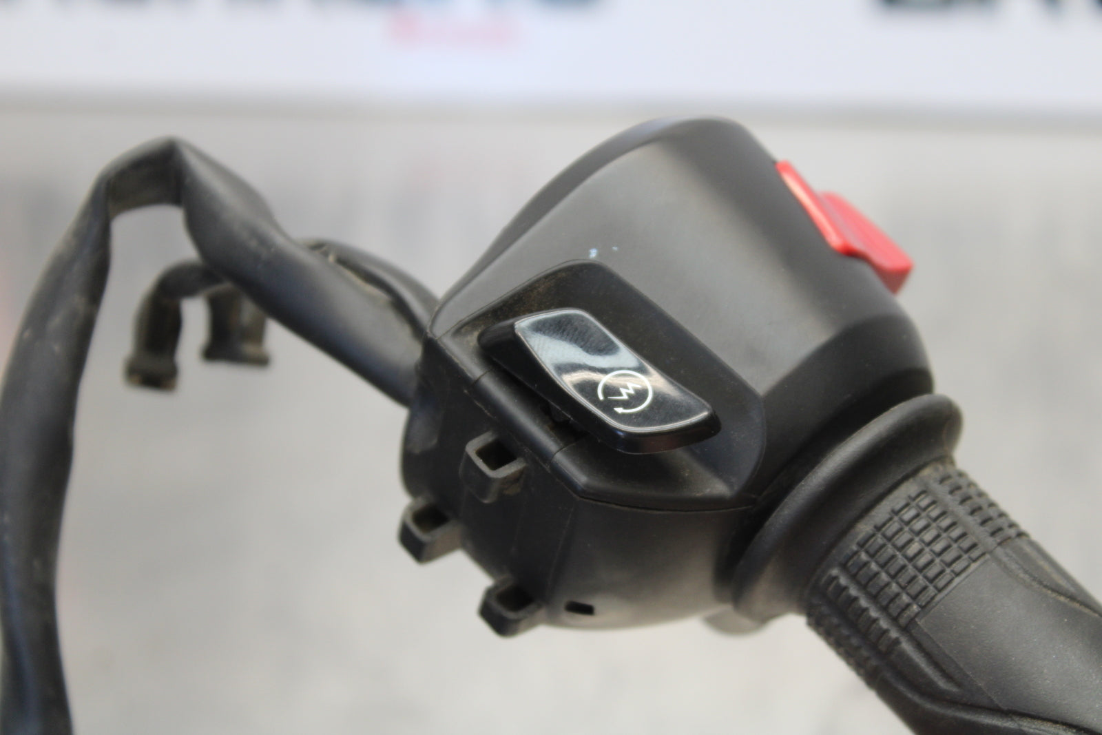 15-16 HONDA CB300F RIGHT CLIP ON HANDLE KILL OFF START SWITCH SWITCHES BB150