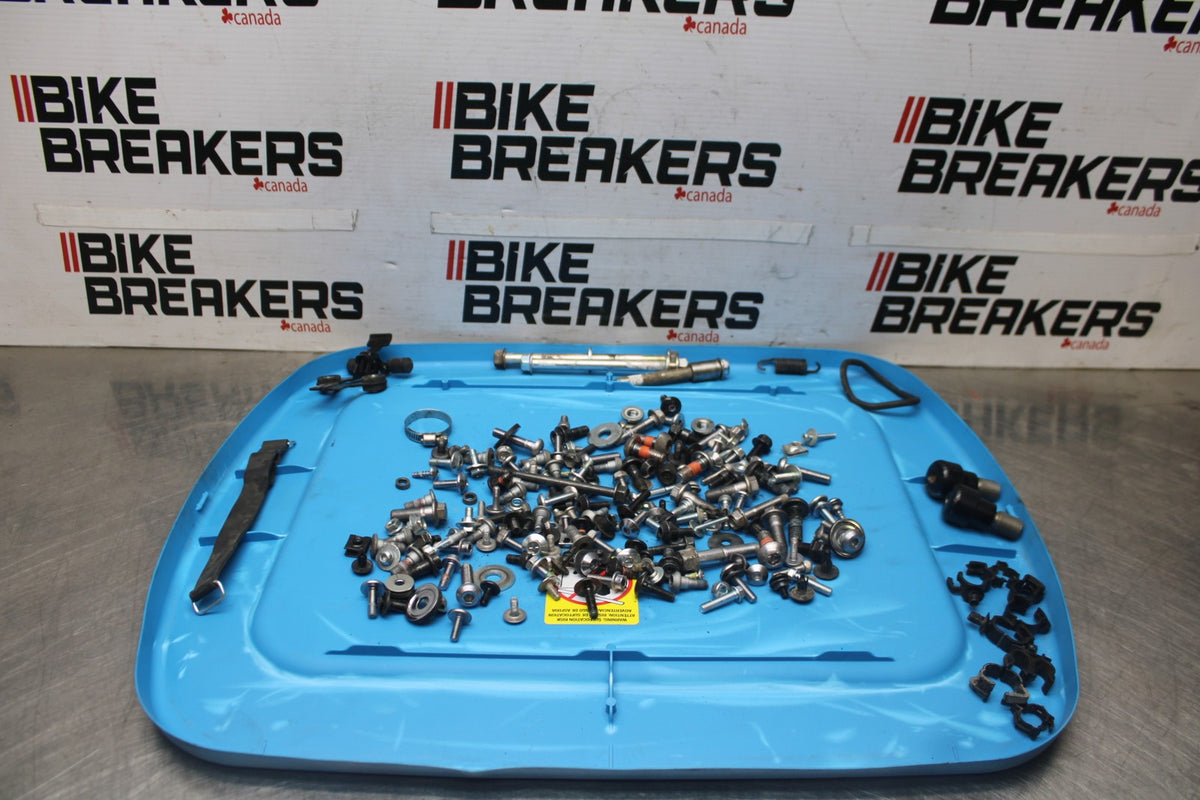 23-24 YAMAHA MT-07 MOUNTING BOLTS HARDWARE SCREWS BB927