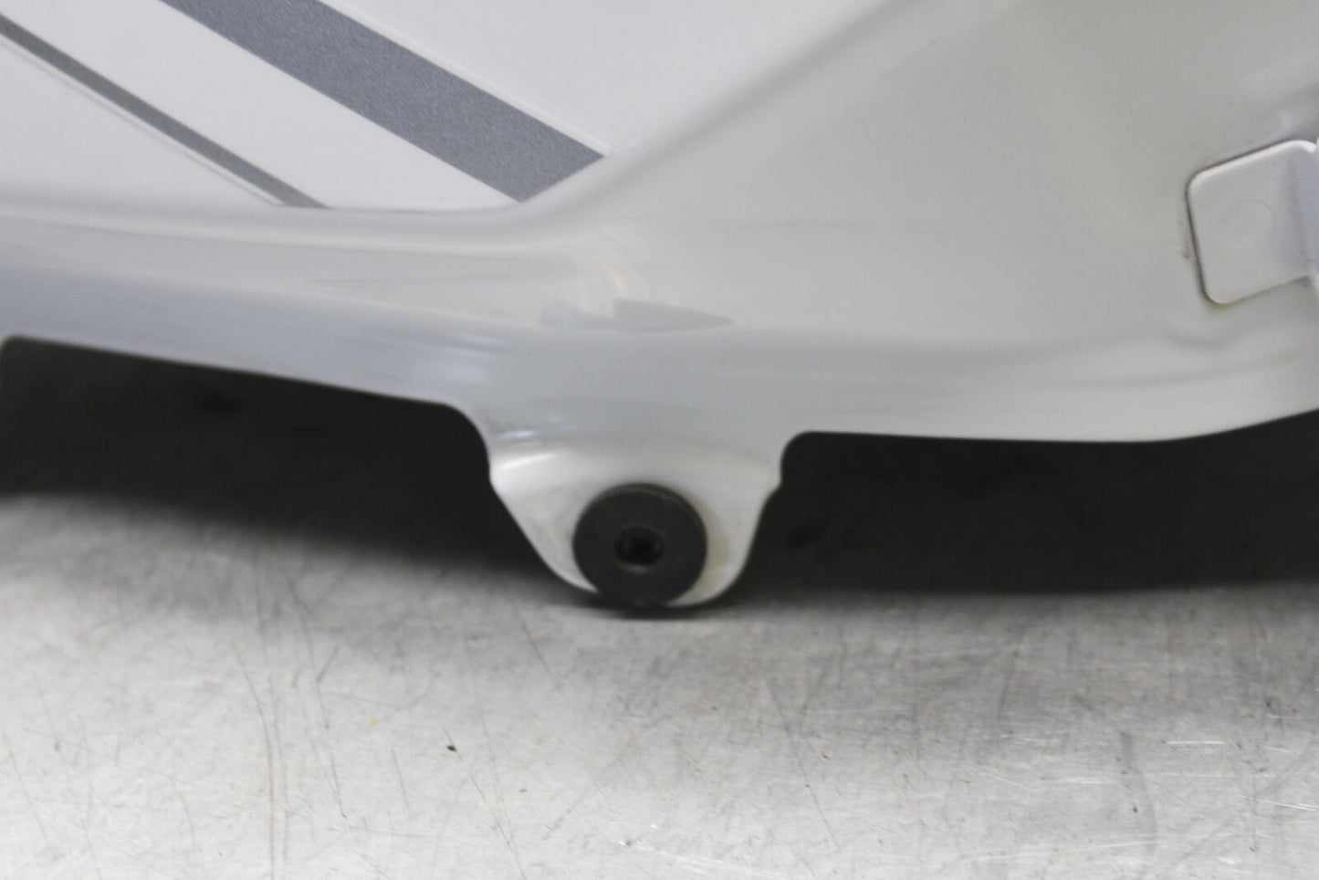 18-23 KAWASAKI NINJA 400 GAS TANK FUEL CELL PETROL RESERVOIR BB660