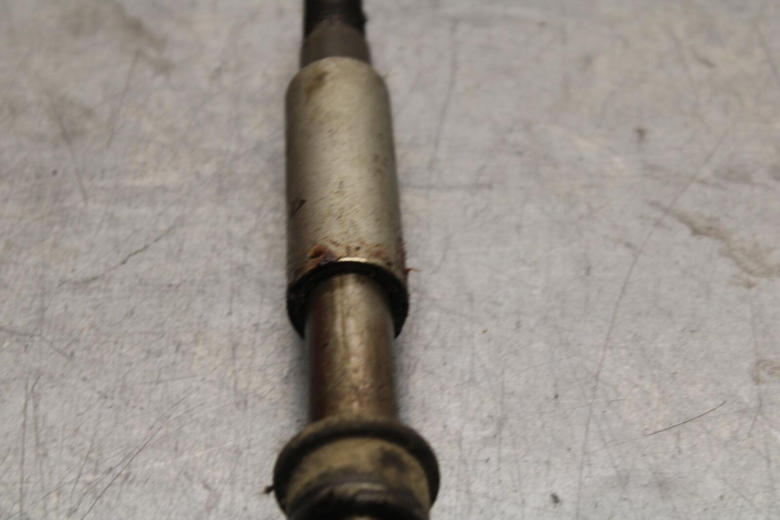 2005 Kawasaki Vulcan 1500 VN1500N REAR AXLE BACK WHEEL RIM PIVOT BOLT  BB576