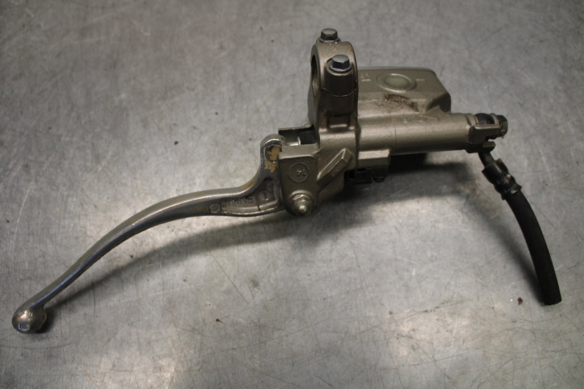 04-12 HONDA ST1300A CLUTCH MASTER CYLINDER BB669
