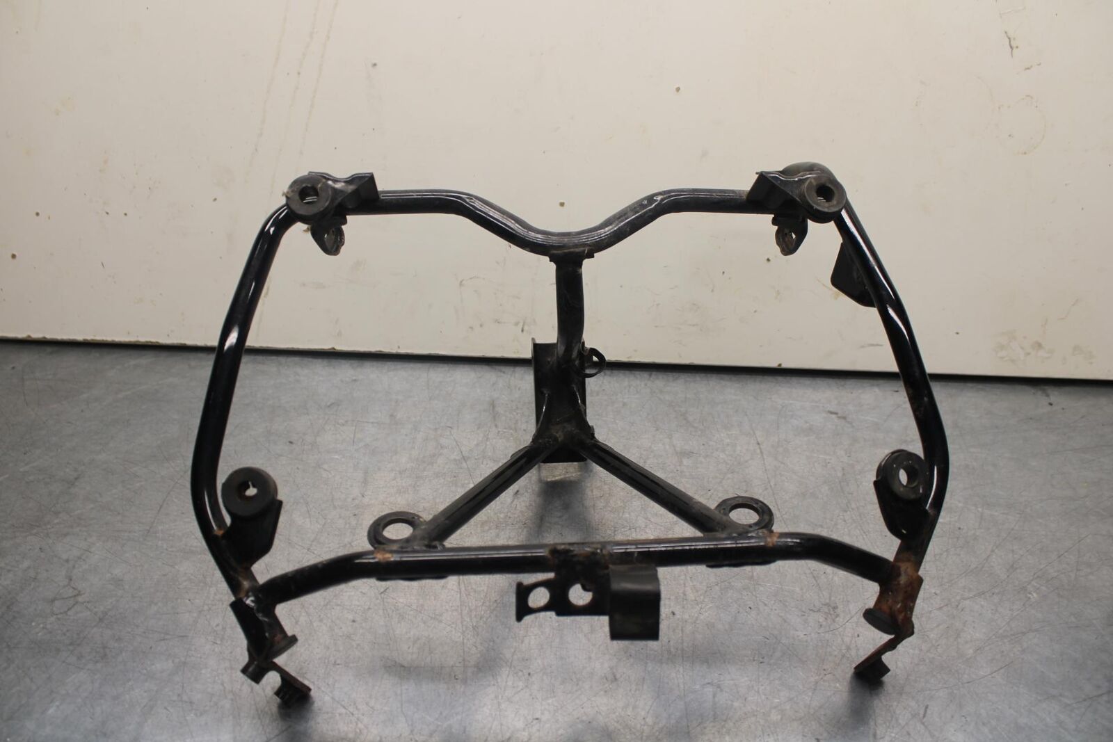 1988 Yamaha FZ600 UPPER FAIRING MIRROR GAUGES STAY BRACKET BB601