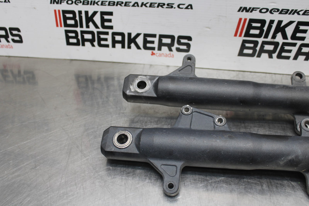 09 KAWASAKI NINJA 250R FRONT FORKS SHOCK SUSPENSION SET PAIR BB824