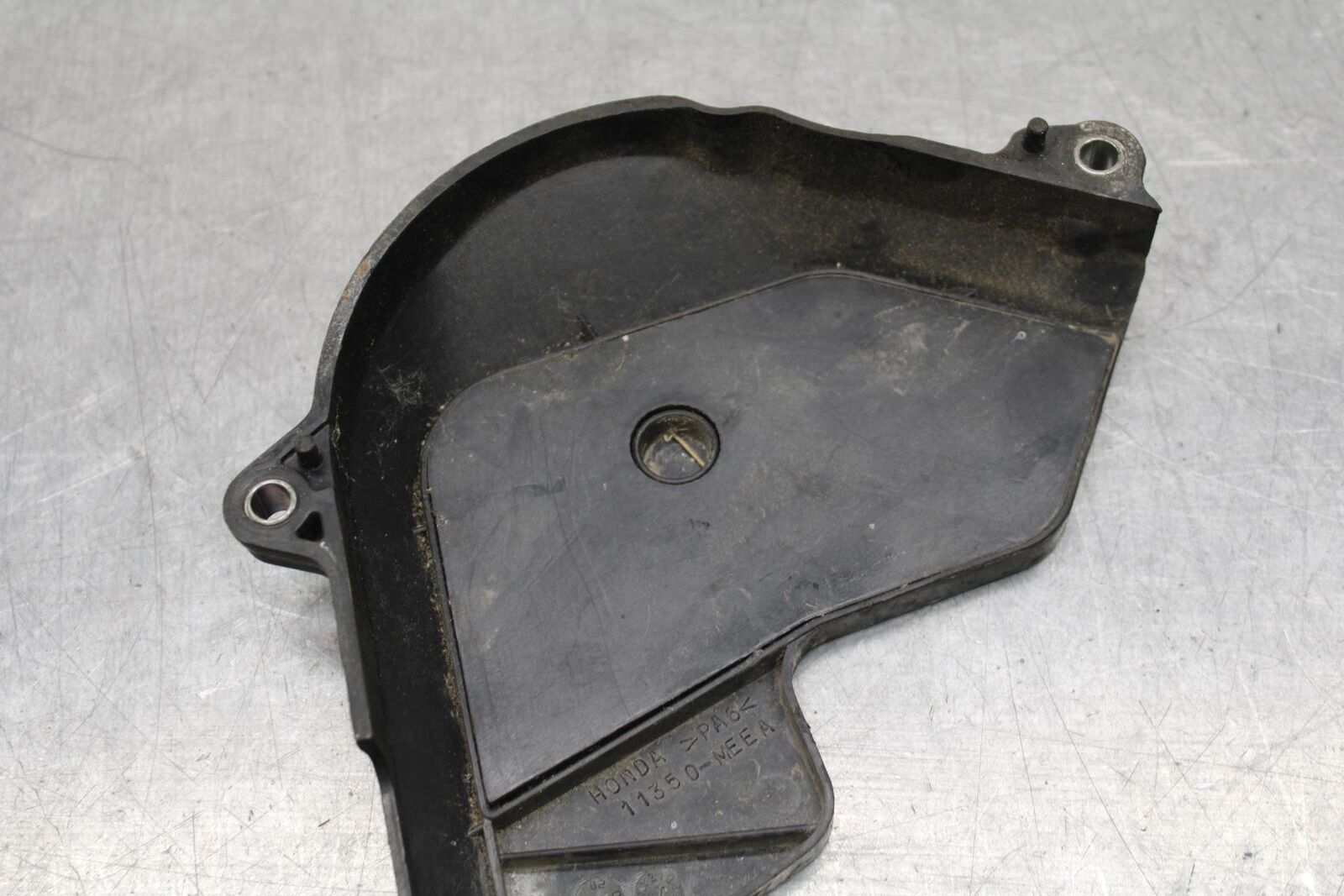 03-04 HONDA CBR600RR ENGINE SPROCKET COVER 11350-MEE-670 BB637