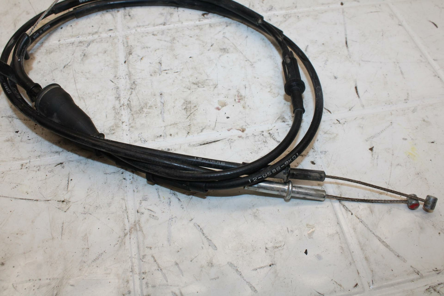 19-20 KAWASAKI NINJA ZX6R THROTTLE CABLES LINES BB407