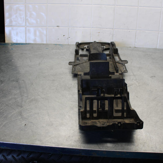 15-21 SUZUKI GSXR600 REAR BACK TAIL UNDERTAIL BATTERY TRAY PLASTIC BB437