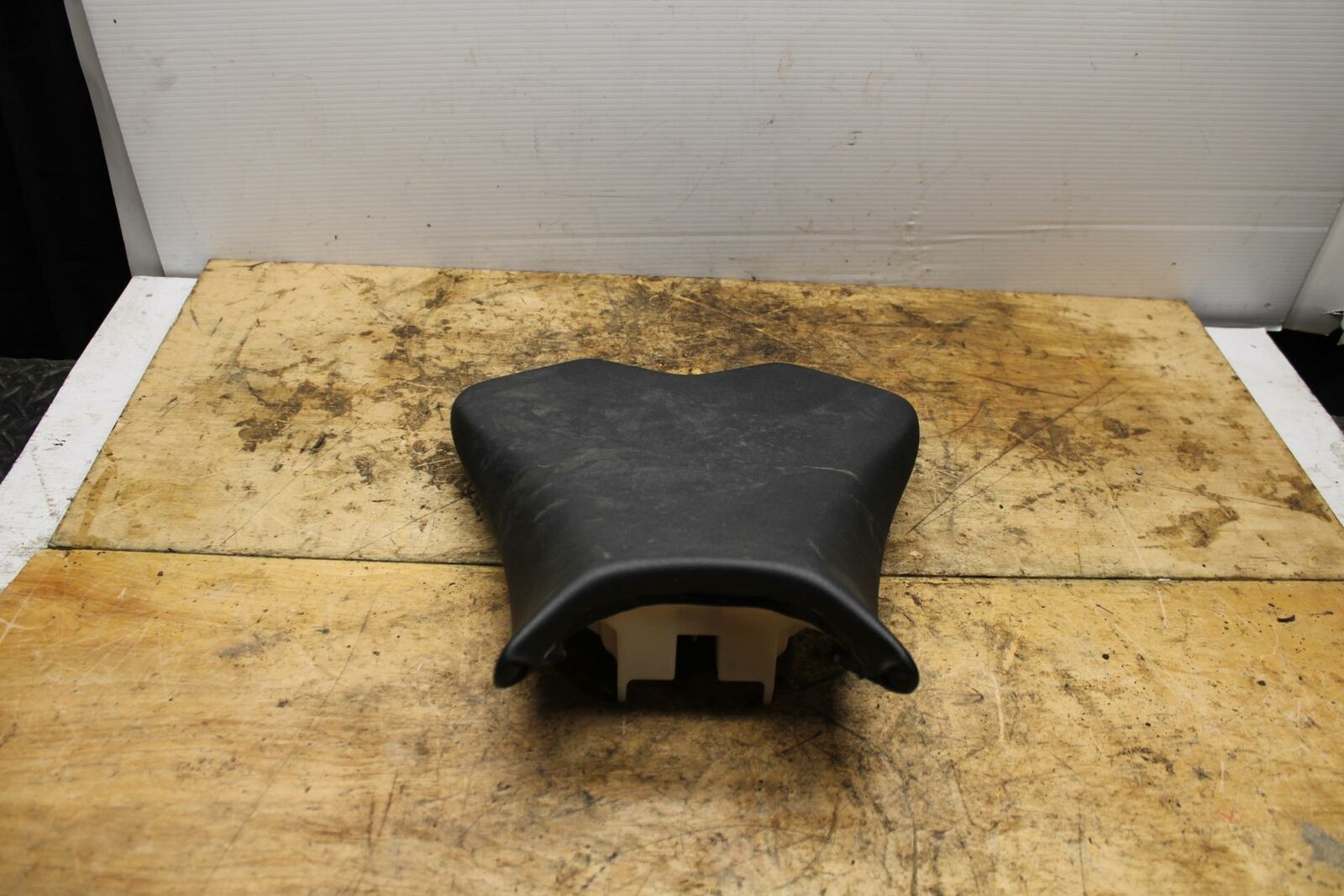 13-18 KAWASAKI NINJA ZX6R FRONT DRIVERS SEAT PAD SADDLE PILLION BB342