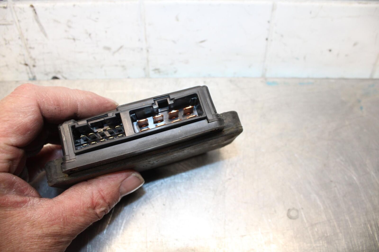 2003 Kawasaki Ninja ZX6RR ZX600K RELAY ASSEMBLY FUSE BOX BB66