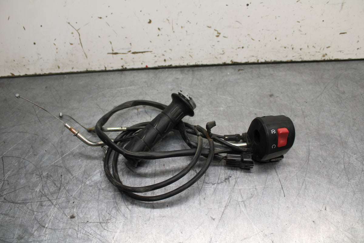 12-17 KAWASAKI ER-6N Z650 RIGHT CLIP ON HANDLE KILL OFF START SWITCH BB709