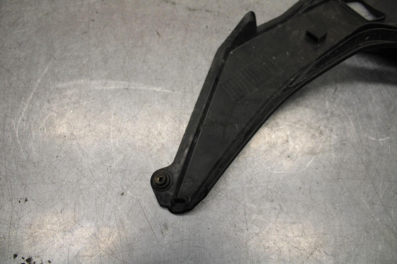 16 KAWASAKI NINJA ZX10R RIGHT FRONT DUCT COVER  BB650