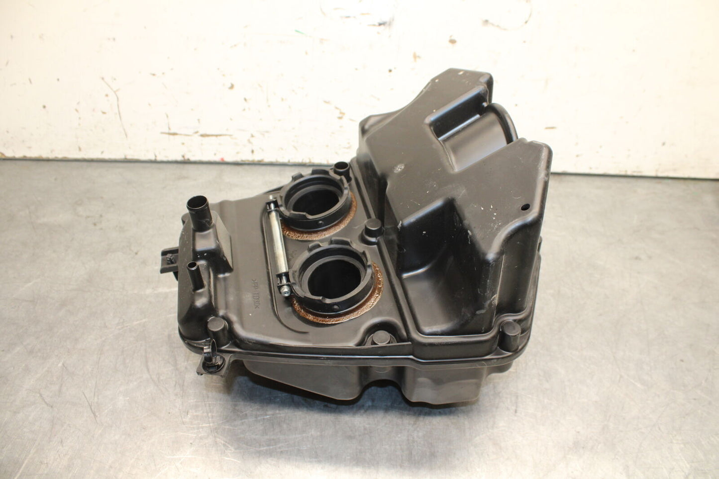 18-24 KAWASAKI NINJA 650 AIRBOX AIR INTAKE FILTER BOX BB725