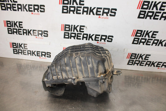 24-25 KAWASAKI NINJA 500 EX500J ABS AIRBOX AIR INTAKE FILTER BOX BB934