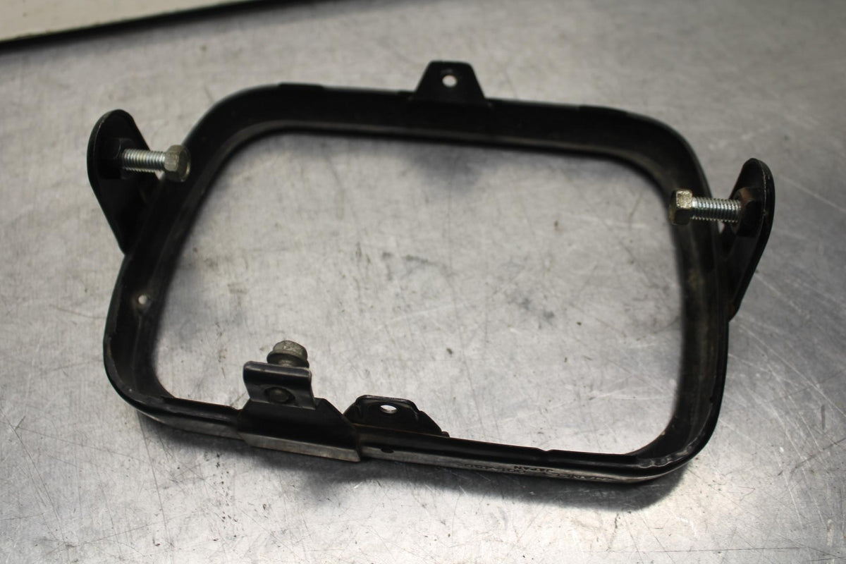 84-86 KAWASAKI GPZ900 HEADLIGHT HEAD LIGHT LAMP TRIM  BB84